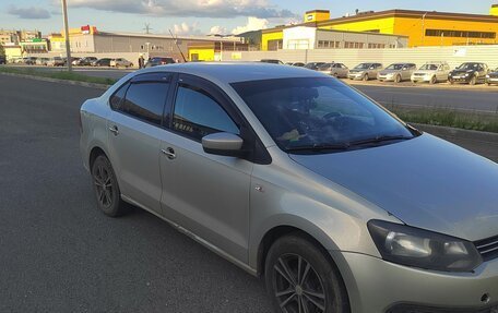 Volkswagen Polo VI (EU Market), 2011 год, 500 000 рублей, 2 фотография