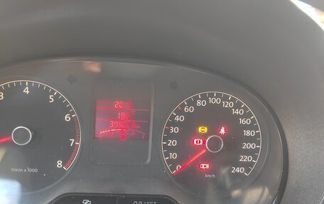 Volkswagen Polo VI (EU Market), 2011 год, 500 000 рублей, 9 фотография