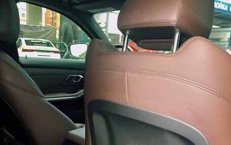 BMW 3 серия, 2019 год, 3 790 000 рублей, 10 фотография