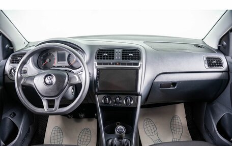 Volkswagen Polo VI (EU Market), 2015 год, 599 000 рублей, 12 фотография