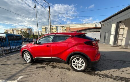 Toyota C-HR I рестайлинг, 2020 год, 2 900 000 рублей, 18 фотография