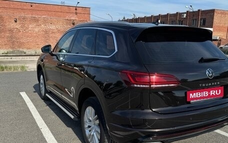 Volkswagen Touareg III, 2021 год, 5 990 000 рублей, 4 фотография