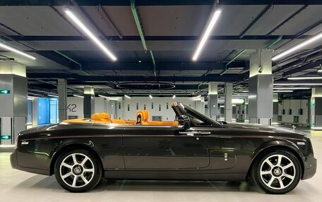Rolls-Royce Phantom VII рестайлинг, 2014 год, 65 000 000 рублей, 3 фотография