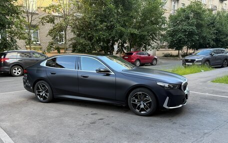 BMW 5 серия, 2025 год, 7 800 000 рублей, 6 фотография