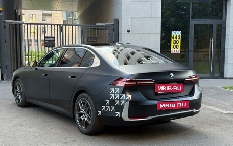 BMW 5 серия, 2025 год, 7 800 000 рублей, 2 фотография