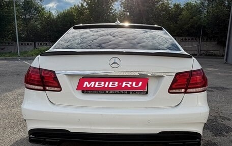 Mercedes-Benz E-Класс, 2015 год, 2 250 000 рублей, 3 фотография