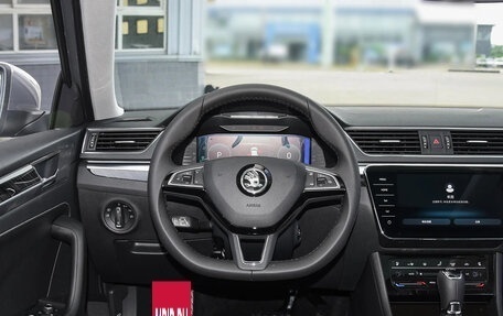 Skoda Superb III рестайлинг, 2025 год, 2 700 000 рублей, 11 фотография