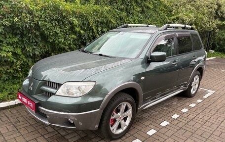 Mitsubishi Outlander III рестайлинг 3, 2004 год, 1 050 000 рублей, 1 фотография