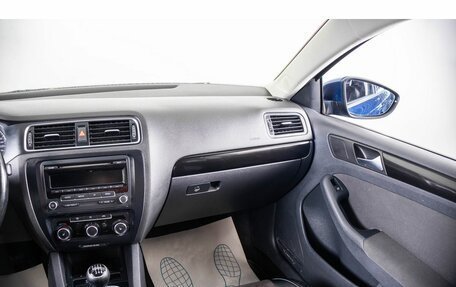 Volkswagen Jetta VI, 2011 год, 969 000 рублей, 13 фотография