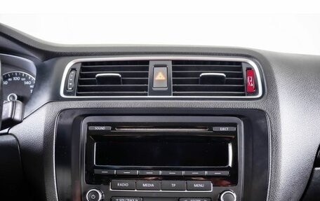 Volkswagen Jetta VI, 2011 год, 969 000 рублей, 17 фотография