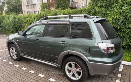 Mitsubishi Outlander III рестайлинг 3, 2004 год, 1 050 000 рублей, 4 фотография