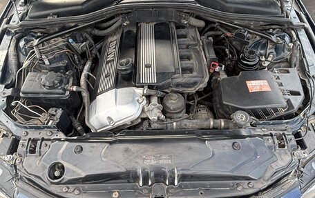 BMW 5 серия, 2004 год, 850 000 рублей, 10 фотография