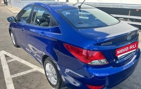 Hyundai Solaris II рестайлинг, 2013 год, 1 000 000 рублей, 3 фотография