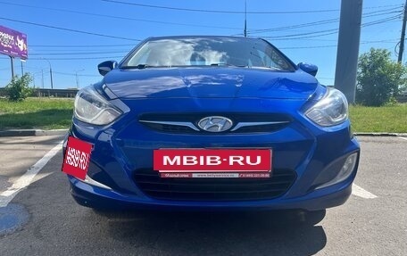 Hyundai Solaris II рестайлинг, 2013 год, 1 000 000 рублей, 8 фотография