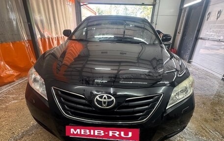 Toyota Camry, 2008 год, 850 000 рублей, 2 фотография