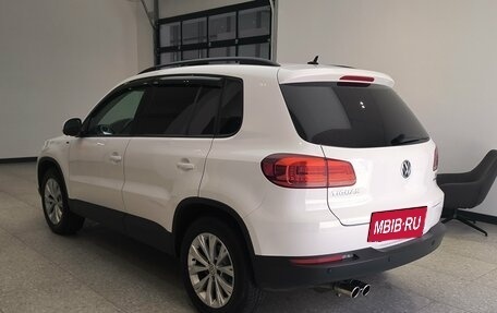 Volkswagen Tiguan I, 2016 год, 1 450 000 рублей, 2 фотография