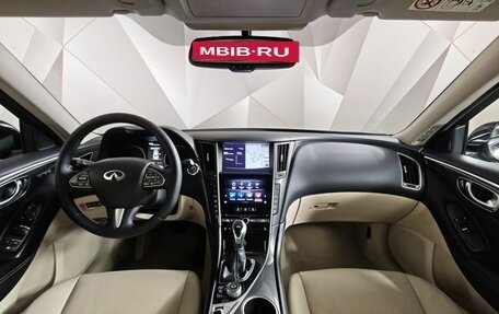 Infiniti Q50 I рестайлинг, 2017 год, 1 649 000 рублей, 13 фотография