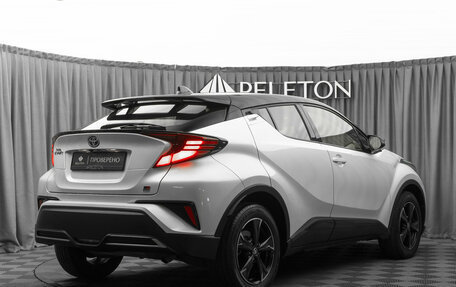 Toyota C-HR I рестайлинг, 2022 год, 2 940 000 рублей, 5 фотография