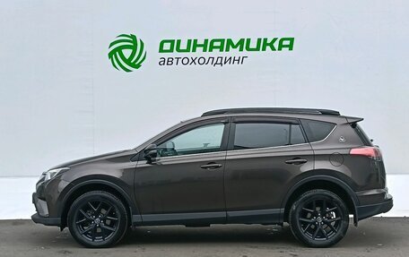 Toyota RAV4, 2018 год, 2 300 000 рублей, 8 фотография