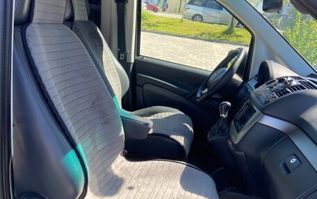 Mercedes-Benz Viano, 2011 год, 2 600 000 рублей, 4 фотография
