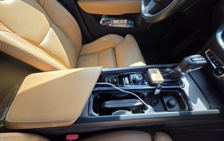 Volvo V60 Cross Country II, 2020 год, 4 700 000 рублей, 14 фотография