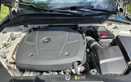 Volvo V60 Cross Country II, 2020 год, 4 700 000 рублей, 25 фотография