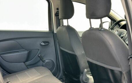 Renault Logan II, 2019 год, 930 000 рублей, 12 фотография