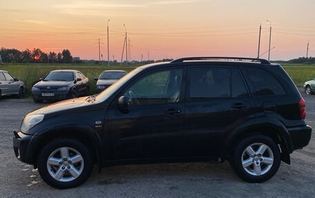Toyota RAV4, 2005 год, 630 000 рублей, 4 фотография