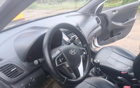 Hyundai Solaris II рестайлинг, 2014 год, 535 000 рублей, 9 фотография