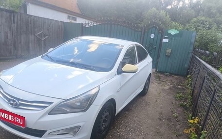 Hyundai Solaris II рестайлинг, 2014 год, 535 000 рублей, 2 фотография