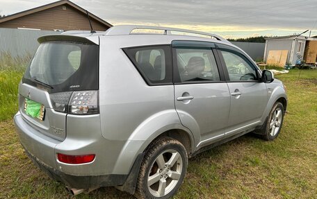 Mitsubishi Outlander III рестайлинг 3, 2008 год, 1 350 000 рублей, 23 фотография