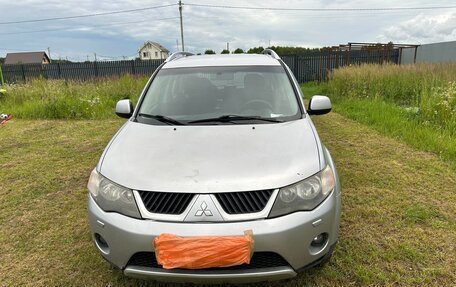 Mitsubishi Outlander III рестайлинг 3, 2008 год, 1 350 000 рублей, 27 фотография