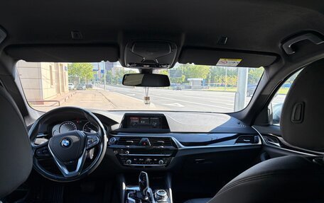 BMW 5 серия, 2018 год, 3 649 000 рублей, 9 фотография