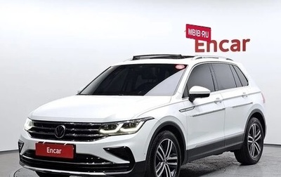 Volkswagen Tiguan II, 2023 год, 2 400 999 рублей, 1 фотография