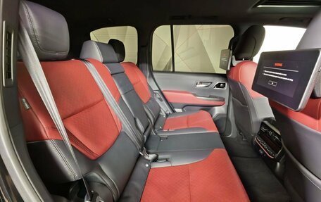 Toyota Land Cruiser, 2024 год, 11 500 000 рублей, 16 фотография