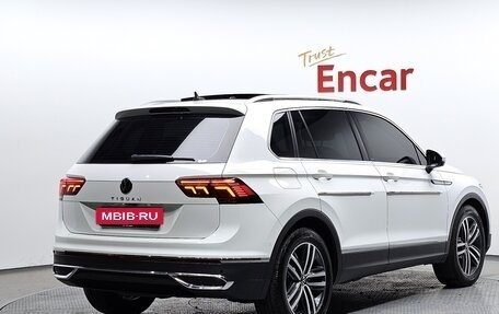 Volkswagen Tiguan II, 2023 год, 2 400 999 рублей, 3 фотография