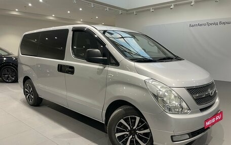 Hyundai Grand Starex Grand Starex I рестайлинг 2, 2009 год, 1 280 000 рублей, 3 фотография