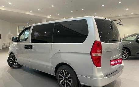 Hyundai Grand Starex Grand Starex I рестайлинг 2, 2009 год, 1 280 000 рублей, 4 фотография