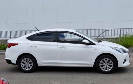 Hyundai Solaris II рестайлинг, 2021 год, 1 335 000 рублей, 6 фотография
