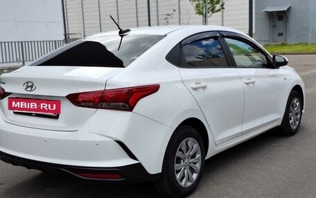 Hyundai Solaris II рестайлинг, 2021 год, 1 335 000 рублей, 4 фотография