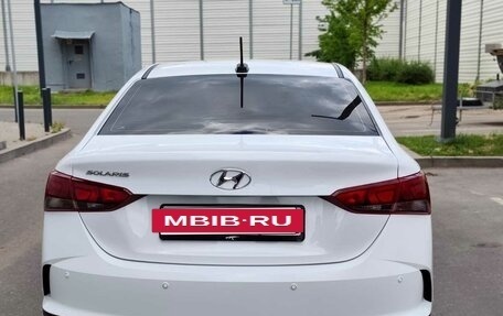 Hyundai Solaris II рестайлинг, 2021 год, 1 335 000 рублей, 2 фотография