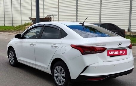 Hyundai Solaris II рестайлинг, 2021 год, 1 335 000 рублей, 7 фотография