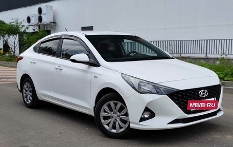 Hyundai Solaris II рестайлинг, 2021 год, 1 335 000 рублей, 19 фотография