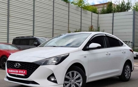 Hyundai Solaris II рестайлинг, 2021 год, 1 335 000 рублей, 25 фотография