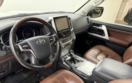 Toyota Land Cruiser 200, 2016 год, 5 400 000 рублей, 11 фотография