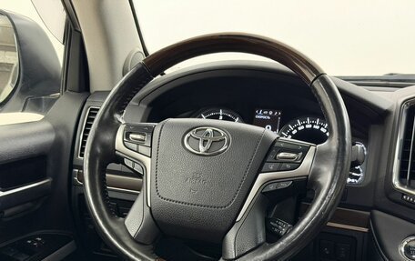 Toyota Land Cruiser 200, 2016 год, 5 400 000 рублей, 18 фотография