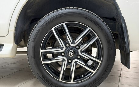Toyota Land Cruiser 200, 2016 год, 5 400 000 рублей, 19 фотография