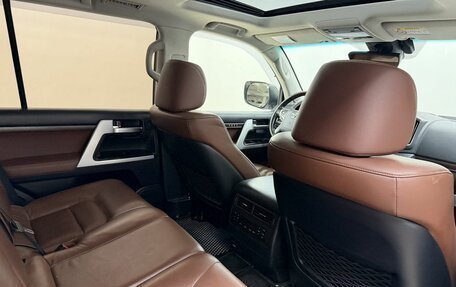 Toyota Land Cruiser 200, 2016 год, 5 400 000 рублей, 13 фотография