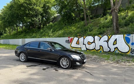 Mercedes-Benz S-Класс, 2006 год, 1 800 000 рублей, 4 фотография