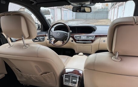Mercedes-Benz S-Класс, 2006 год, 1 800 000 рублей, 12 фотография